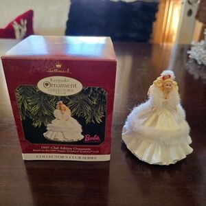 Barbie Collector's Club Ornament - White 1997 Based On The Happy Holidays Barbie